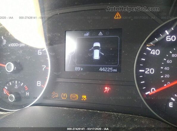 KNDPM3AC3J7468858 2018 KIA SPORTAGE Серый Вид спереди