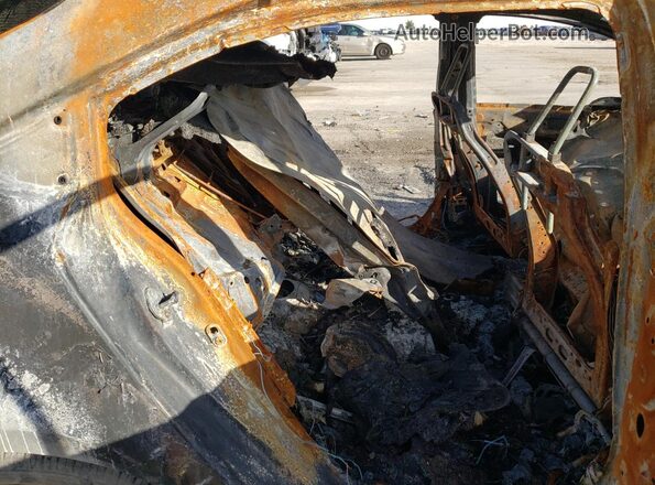 5YFEPMAE6MP176257 2021 TOYOTA LL Белый Вид сзади