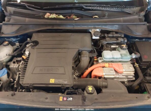 KNDCB3LC6J5205535 2018 KIA NIRO Синий Вид сзади