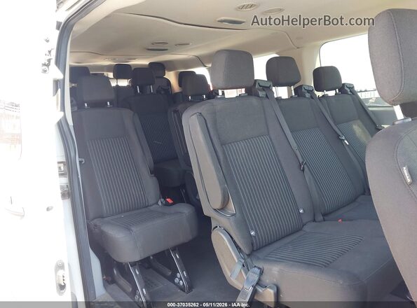 1FBZX2YM5HKA52850 2017 FORD TRANSIT WAGON White Vista de la etiqueta del VIN