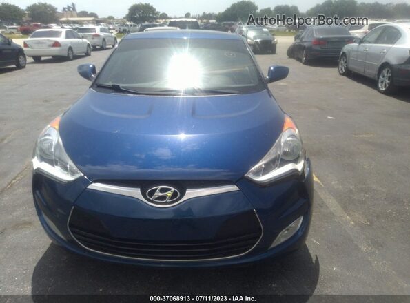 KMHTC6AD9HU322239 2017 HYUNDAI VELOSTER Blue Widok zestawu wskaźników