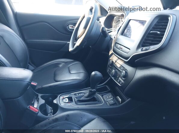 1C4PJLLB2LD556530 2020 JEEP CHEROKEE LATITUDE PL Белый Вид салона спереди