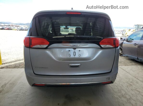 2C4RC1BG2KR731665 2019 CHRYSLER PACIFICA Серебряный Вид сзади