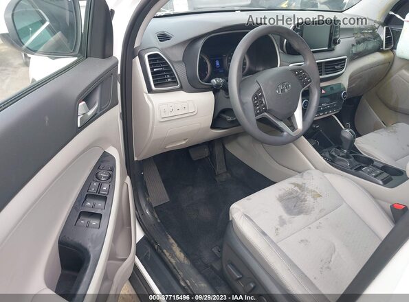 KM8J33AL8LU176728 2020 HYUNDAI TUCSON Белый Вид салона спереди