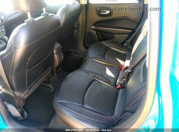 3C4NJCCB0LT187555 2020 JEEP COMPASS Blue Widok naklejki z numerem VIN