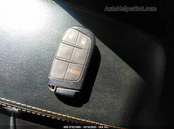 3C4NJCCB0LT187555 2020 JEEP COMPASS Blue Widok deski rozdzielczej