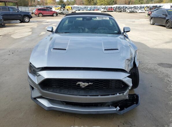 1FATP8UHXP5100584 2023 FORD MUSTANG Silver Widok z przodu