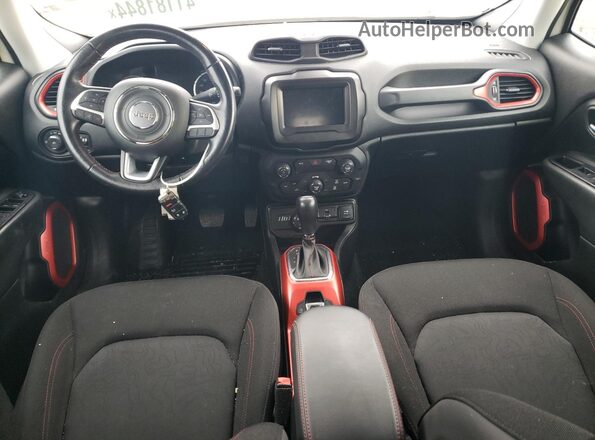 ZACNJBC12KPJ96777 2019 JEEP RENEGADE White Dashboard view