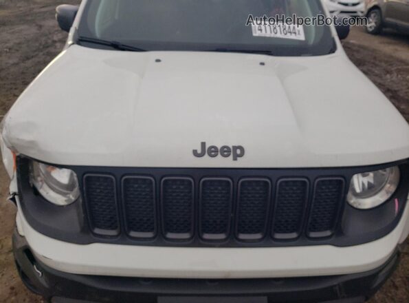ZACNJBC12KPJ96777 2019 JEEP RENEGADE White Rear interior view