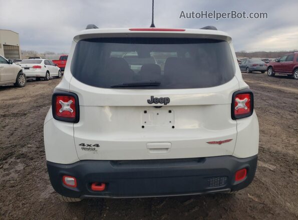 ZACNJBC12KPJ96777 2019 JEEP RENEGADE White Rear view