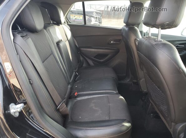 KL7CJPSB8LB008600 2020 CHEVROLET TRAX Black Вид задньої частини салону