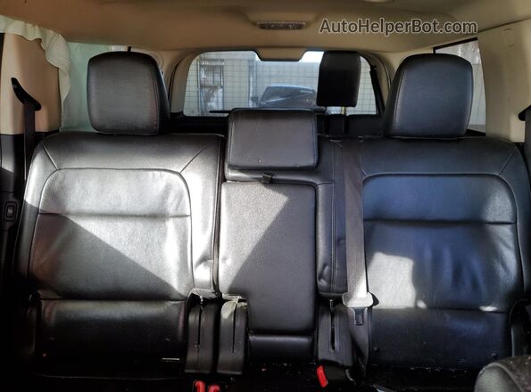 2FMGK5D82JBA02589 2018 FORD FLEX Серебряный Вид задних сидений