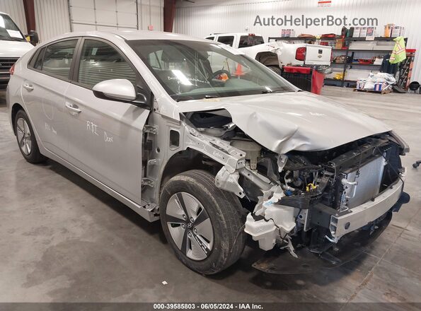 KMHC65LC4HU030780 2017 HYUNDAI IONIQ HYBRID Silver Przód prawy