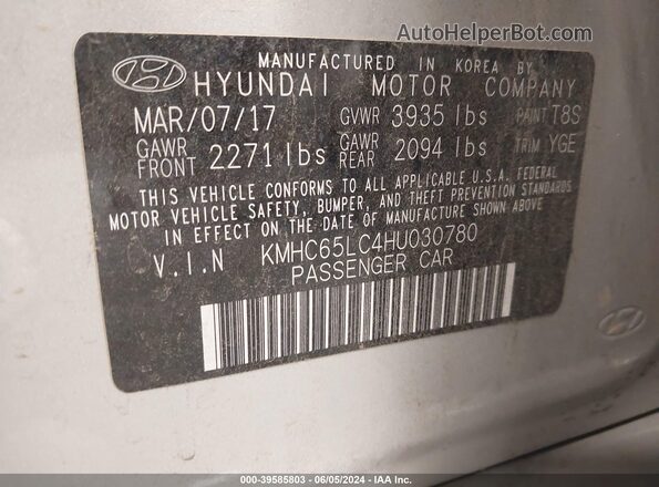 KMHC65LC4HU030780 2017 HYUNDAI IONIQ HYBRID Silver Widok komory silnika