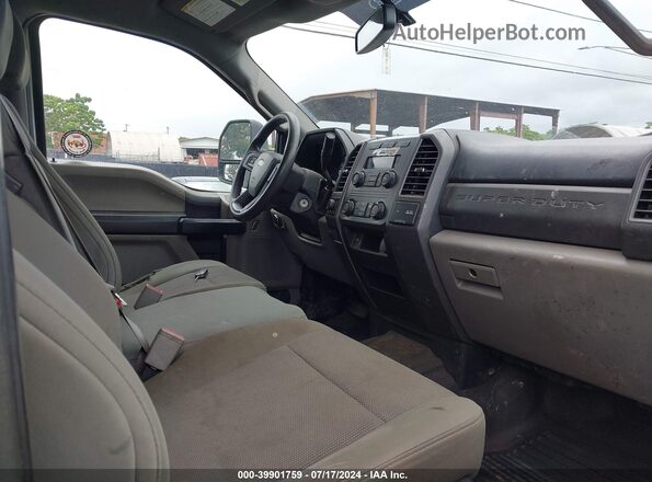 1FT7W2B65KEC71118 2019 FORD F-250 White Widok wnętrza z przodu
