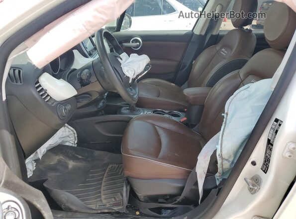 ZFBCFYDB5HP570006 2017 FIAT 500X Белый Вид салона спереди
