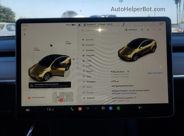 7SAYGDEE7RF079016 2024 TESLA MODEL White Սարքավորումների վահանակի տեսք