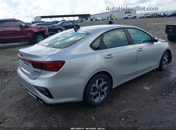 3KPF24AD3ME335179 2021 KIA FORTE Серебряный Задняя правая четверть