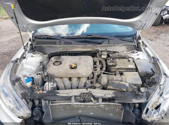 3KPF24AD3ME335179 2021 KIA FORTE Серебряный Вид сзади