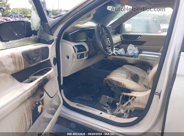 5LMJJ3HT7KEL12946 2019 LINCOLN NAVIGATOR L Gray Widok wnętrza z przodu
