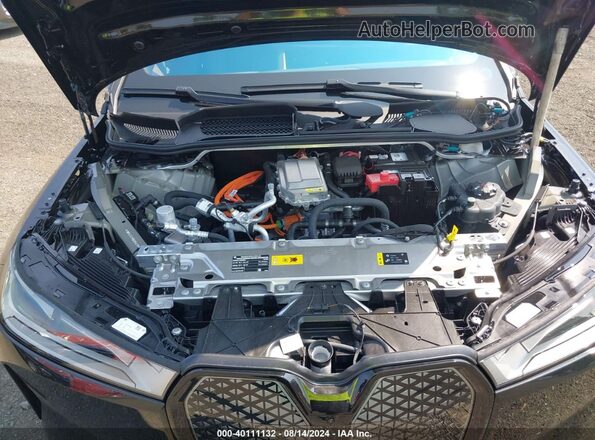WB523CF05RCR54498 2024 BMW IX Черный Вид сзади