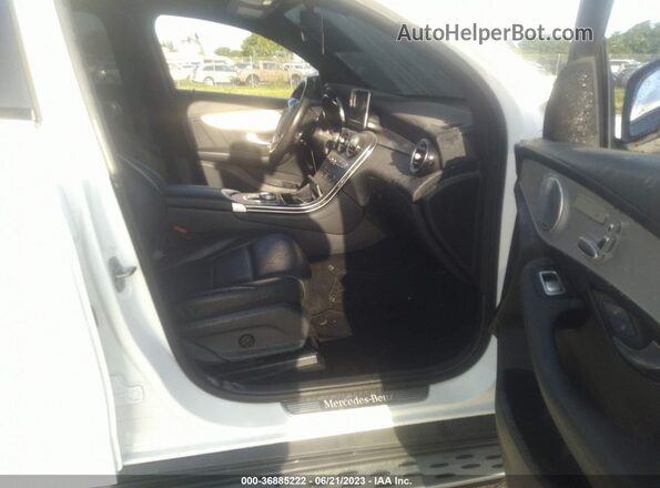 WDC0J4KB1KF543225 2019 MERCEDES-BENZ GLC 300 COUPE Белый Вид салона спереди
