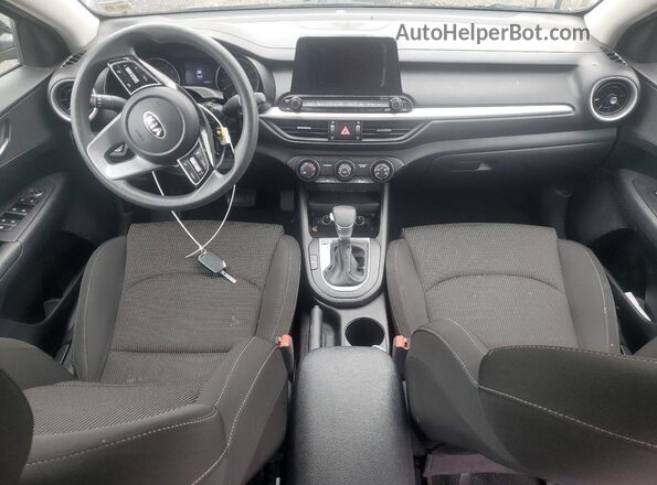 3KPF24AD1LE206422 2020 KIA FORTE Черный Вид панели приборов