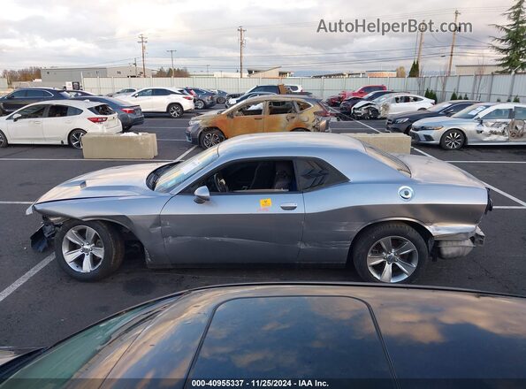 2C3CDZAG1HH572742 2017 DODGE CHALLENGER Серебряный Вид задней части салона