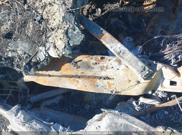 2C4RC1CG3LR225035 2020 CHRYSLER VOYAGER Серебряный Вид подкапотного пространства