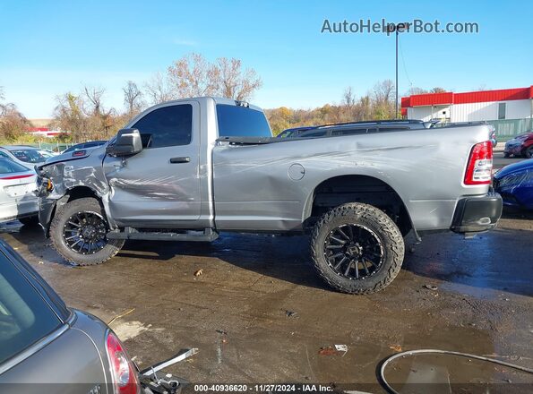 3C6MR5AJ2RG269547 2024 RAM 2500 Gray უკანა სალონის ხედი