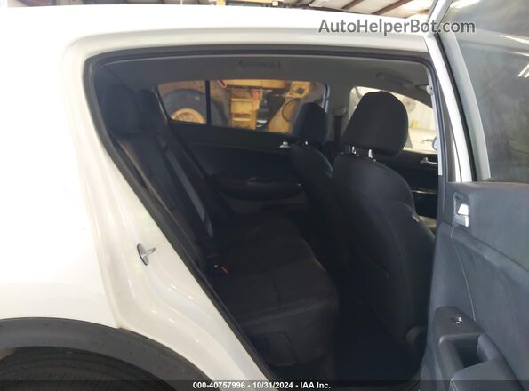 KNDPM3AC6M7931337 2021 KIA SPORTAGE White Widok naklejki z numerem VIN