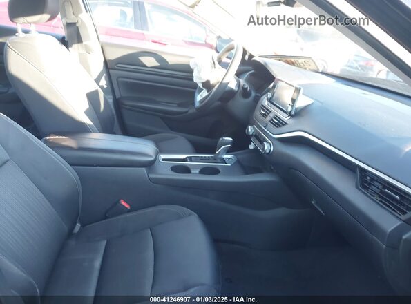 1N4BL4BV6MN392495 2021 NISSAN ALTIMA Черный Вид салона спереди