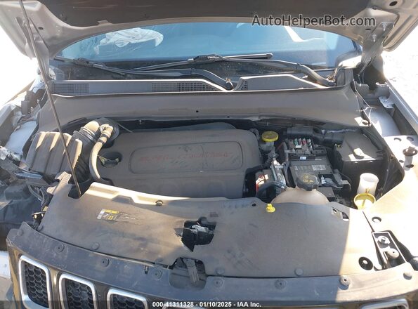 3C4NJCCB3MT511597 2021 JEEP COMPASS Silver Vista trasera
