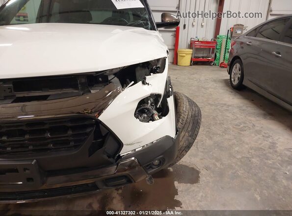 KL79MVSL7MB093249 2021 CHEVROLET TRAILBLAZER White Widok z przodu