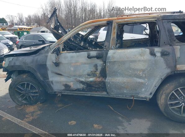 1C4RJEBG6HC819813 2017 JEEP GRAND CHEROKEE Серый Панорамный вид салона 360°