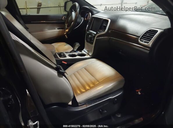 1C4RJFBGXJC234020 2018 JEEP GRAND CHEROKEE Черный Вид салона спереди