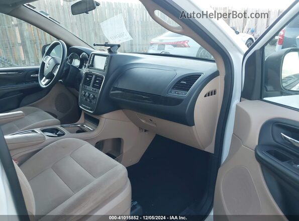 2C4RDGCG9GR366780 2016 DODGE GRAND CARAVAN Белый Вид салона спереди