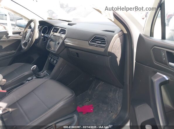 3VV2B7AX1MM070358 2021 VOLKSWAGEN TIGUAN White Vista interior delantera