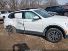 2021 Volkswagen Tiguan 2.0t Se/2.0t Se R-line Black/2.0t Sel White vin: 3VV2B7AX1MM070358