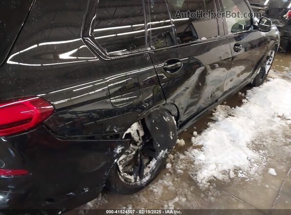 5UXCX6C01N9M34758 2022 BMW X7 Black 