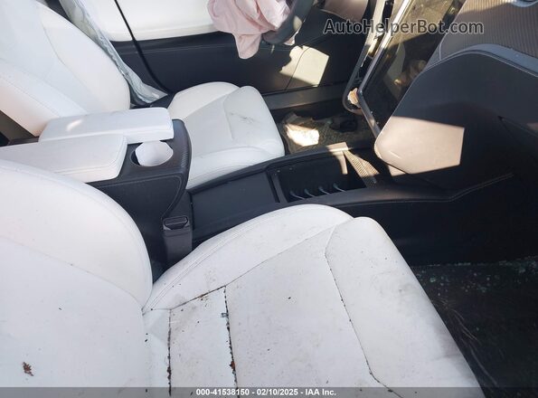5YJSA1E42KF332002 2019 TESLA MODEL S Серый Вид салона спереди