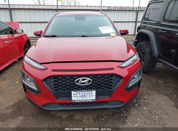 KM8K2CAAXMU733663 2021 HYUNDAI KONA Красный Вид задней части салона
