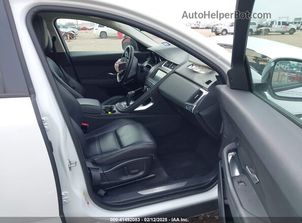 SADFK2FX3L1Z79066 2020 JAGUAR E-PACE Белый Вид салона спереди