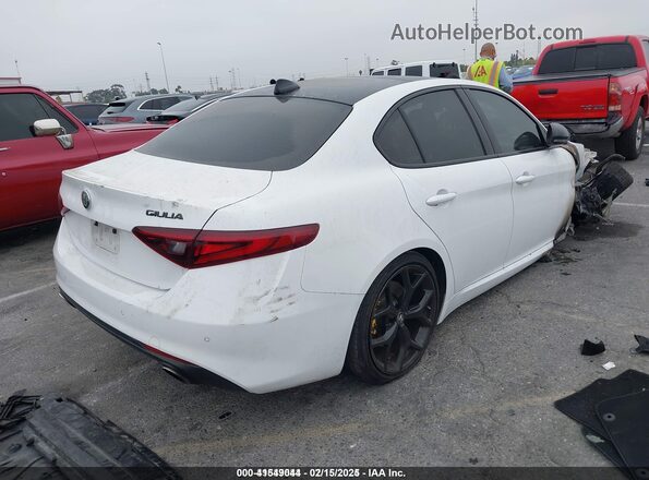 ZARFAMBN1M7647016 2021 ALFA ROMEO GIULIA Белый Задняя правая четверть