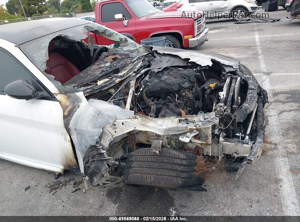 ZARFAMBN1M7647016 2021 ALFA ROMEO GIULIA Белый Вид спереди