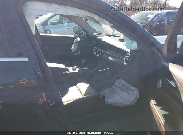 ZASPAKBN1M7D09674 2021 ALFA ROMEO STELVIO Green Вид салону спереду