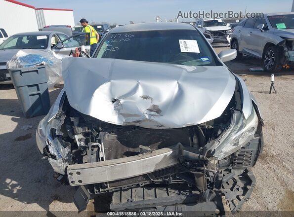 1N4AL3APXHC287775 2017 NISSAN ALTIMA Silver Rear interior view