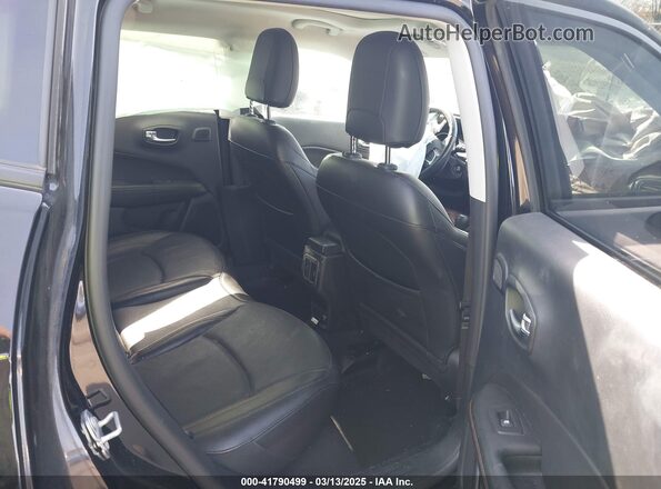 3C4NJDCB3MT540880 2021 JEEP COMPASS Black Widok naklejki z numerem VIN