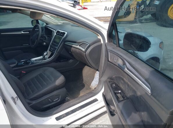3FA6P0H79GR237741 2016 FORD FUSION Белый Вид салона спереди