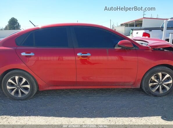 3KPA24AD2ME387395 2021 KIA RIO Red Widok wnętrza 360 stopni
